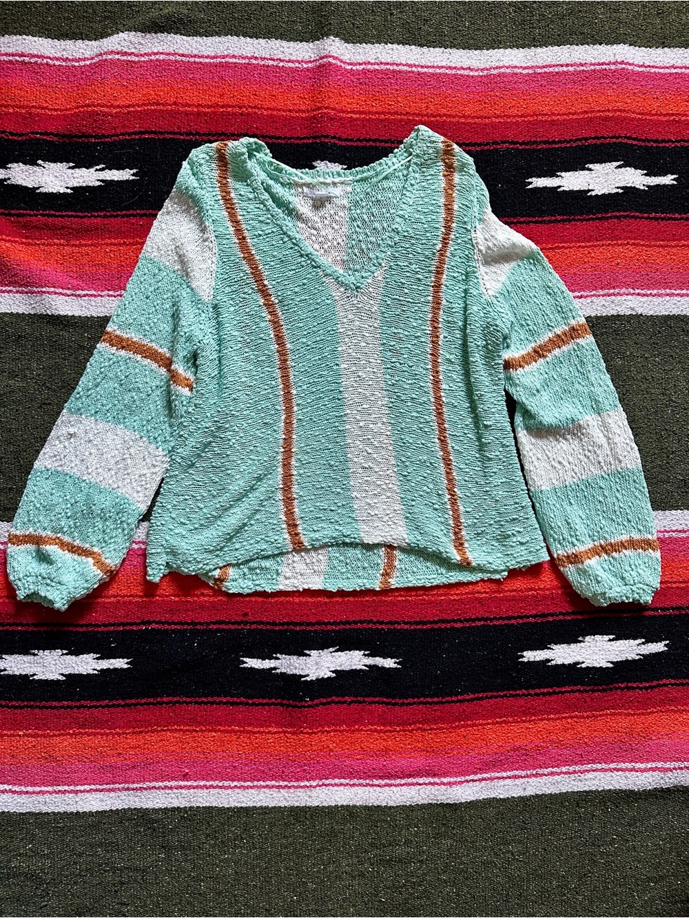 O'Neill Mint, White & Tan Striped V-Neck Baggy, Lightweight, Knit Sweater